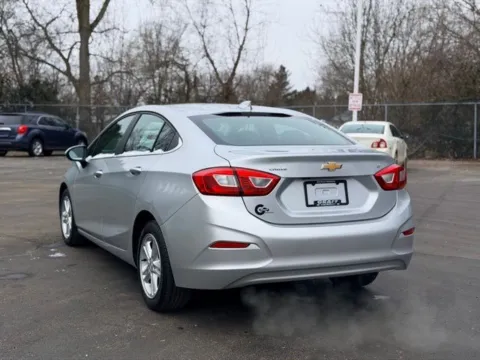 More photos of 2018 Chevrolet Cruze LT at Hank Graff Chevrolet Davison, MI