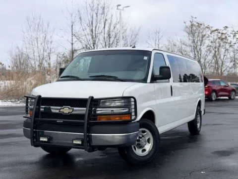 White 2015 Chevrolet Express 3500 LT for sale in Davison, MI