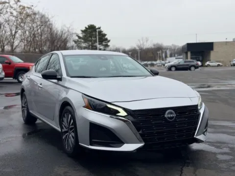 Photos of 2024 Nissan Altima 2.5 SV for sale in Davison, MI at Hank Graff Chevrolet Davison