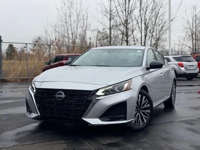 2024 Nissan Altima SV