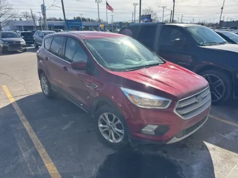 Photos of 2017 Ford Escape SE for sale in Davison, MI at Hank Graff Chevrolet Davison