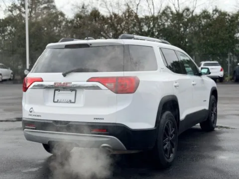 More photos of 2019 GMC Acadia SLE-2 at Hank Graff Chevrolet Davison, MI