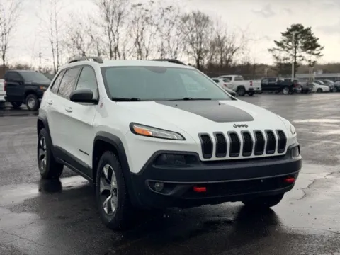 Another view of 2017 Jeep Cherokee Trailhawk for sale in Davison, MI at Hank Graff Chevrolet Davison