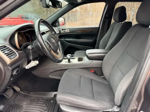 More photos of 2014 Jeep Grand Cherokee Laredo at Hank Graff Chevrolet Davison, MI