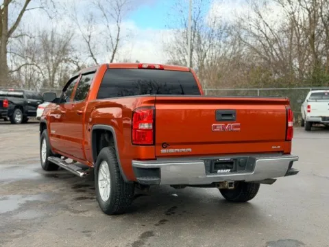 More photos of 2015 GMC Sierra 1500 SLE at Hank Graff Chevrolet Davison, MI