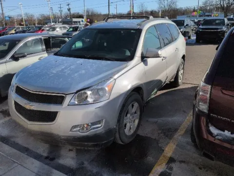 Silver 2012 Chevrolet Traverse 2LT for sale in Davison, MI