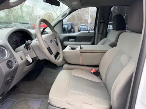 More photos of 2008 Ford F-150 XLT at Hank Graff Chevrolet Davison, MI