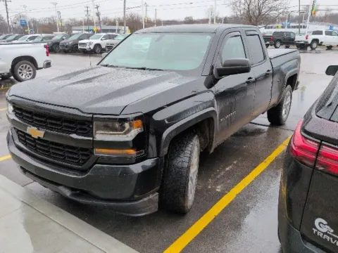 Black 2017 Chevrolet Silverado 1500 Custom for sale in Davison, MI