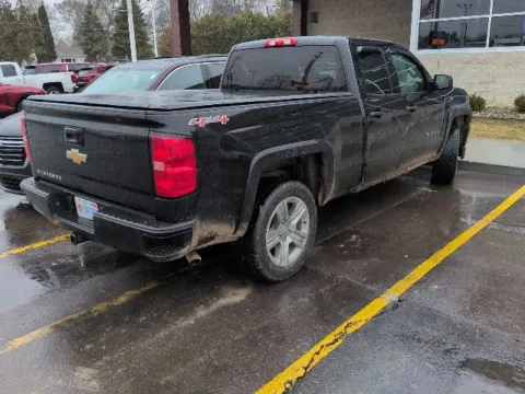 More photos of 2017 Chevrolet Silverado 1500 Custom at Hank Graff Chevrolet Davison, MI