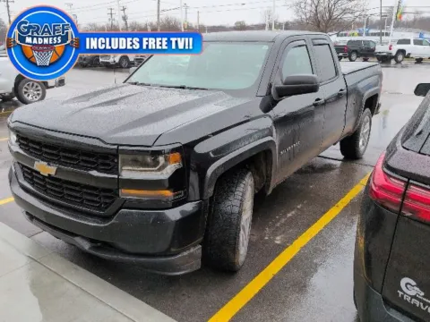 Black 2017 Chevrolet Silverado 1500 Custom for sale in Davison, MI