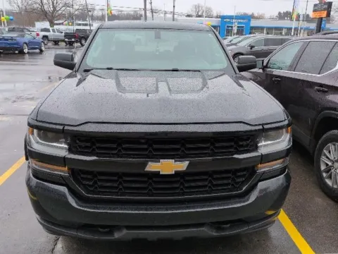 Photos of 2017 Chevrolet Silverado 1500 Custom for sale in Davison, MI at Hank Graff Chevrolet Davison