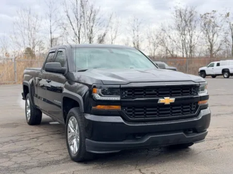 Photos of 2017 Chevrolet Silverado 1500 Custom for sale in Davison, MI at Hank Graff Chevrolet Davison