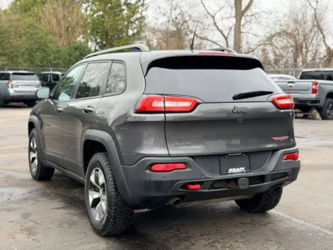 More photos of 2015 Jeep Cherokee Trailhawk at Hank Graff Chevrolet Davison, MI