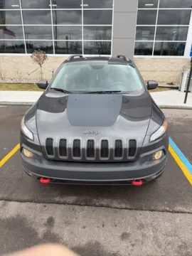 Photos of 2015 Jeep Cherokee Trailhawk for sale in Davison, MI at Hank Graff Chevrolet Davison