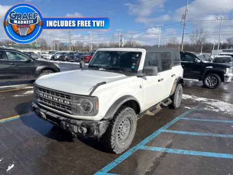 White 2023 Ford Bronco Black Diamond for sale in Davison, MI