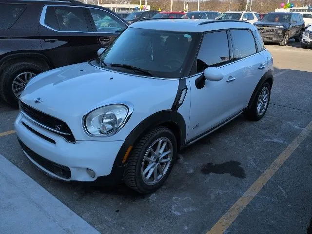 White 2015 MINI Cooper S Countryman for sale in Davison, MI
