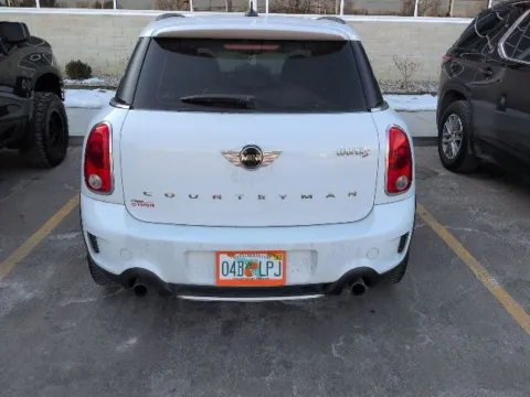 More photos of 2015 MINI Cooper S Countryman at Hank Graff Chevrolet Davison, MI