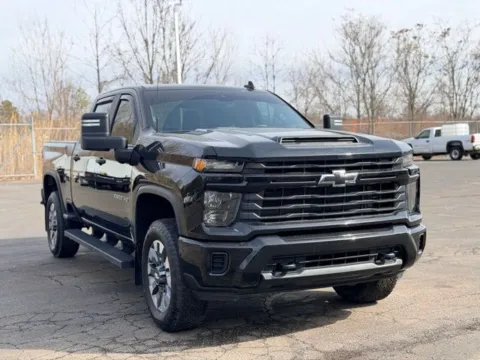More photos of 2024 Chevrolet Silverado 2500HD Custom at Hank Graff Chevrolet Davison, MI