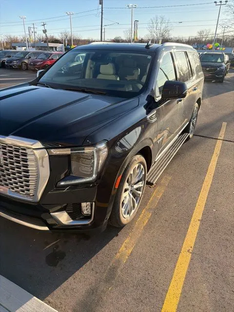 Blue 2023 GMC Yukon Denali for sale in Davison, MI
