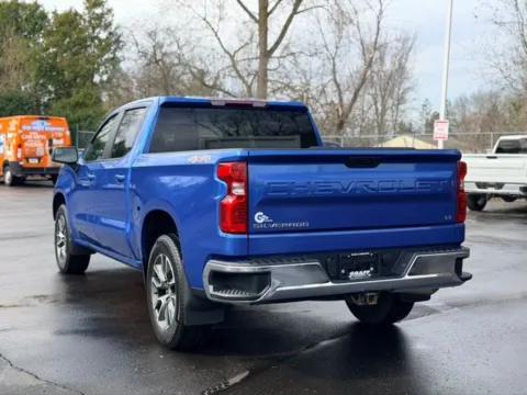 More photos of 2022 Chevrolet Silverado 1500 LT at Hank Graff Chevrolet Davison, MI
