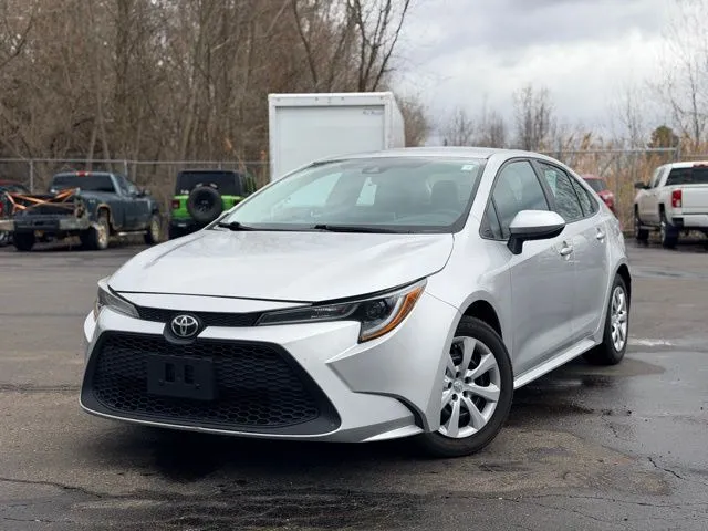 Silver 2020 Toyota Corolla LE for sale in Davison, MI