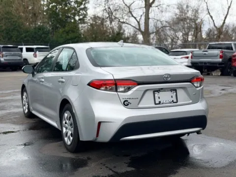 More photos of 2020 Toyota Corolla LE at Hank Graff Chevrolet Davison, MI