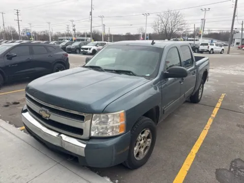 Gray 2008 Chevrolet Silverado 1500 LT for sale in Davison, MI