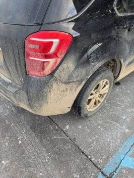 More photos of 2017 Chevrolet Equinox LT at Hank Graff Chevrolet Davison, MI