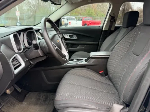 More photos of 2017 Chevrolet Equinox LT at Hank Graff Chevrolet Davison, MI