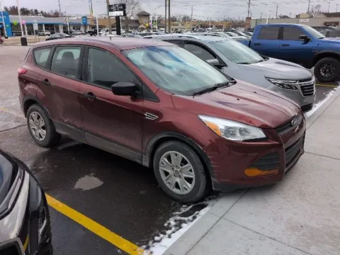 More photos of 2016 Ford Escape S at Hank Graff Chevrolet Davison, MI