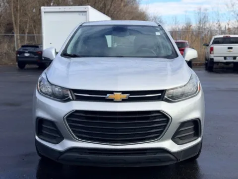 Photos of 2019 Chevrolet Trax LS for sale in Davison, MI at Hank Graff Chevrolet Davison