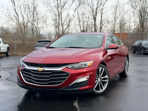 Red 2019 Chevrolet Malibu Premier for sale in Davison, MI