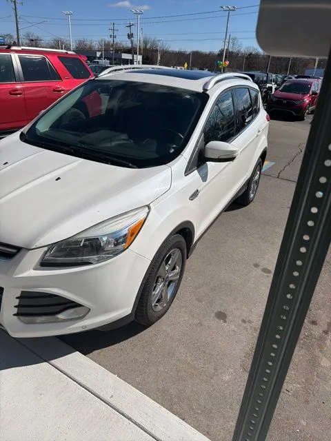 White 2014 Ford Escape Titanium for sale in Davison, MI