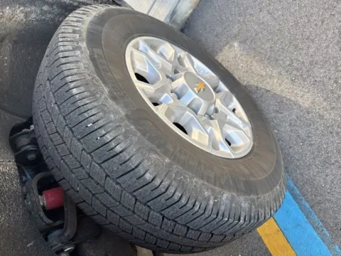 Another view of 2022 Chevrolet Silverado 2500HD LT for sale in Davison, MI at Hank Graff Chevrolet Davison