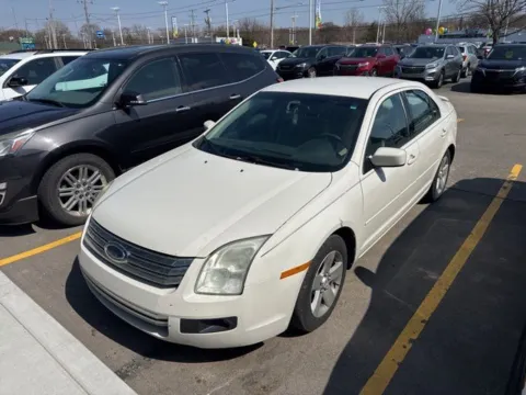White 2008 Ford Fusion SE for sale in Davison, MI