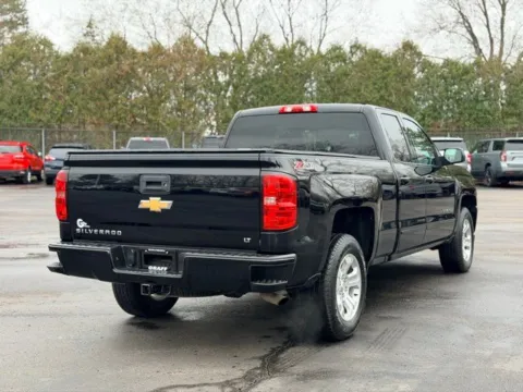 More photos of 2017 Chevrolet Silverado 1500 LT at Hank Graff Chevrolet Davison, MI