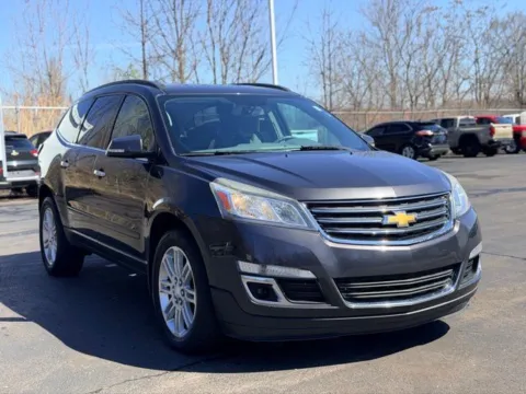 Photos of 2015 Chevrolet Traverse LT for sale in Davison, MI at Hank Graff Chevrolet Davison