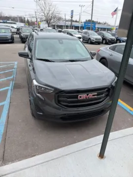 More photos of 2021 GMC Terrain SLE at Hank Graff Chevrolet Davison, MI