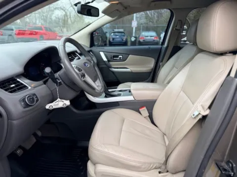 More photos of 2012 Ford Edge SEL at Hank Graff Chevrolet Davison, MI