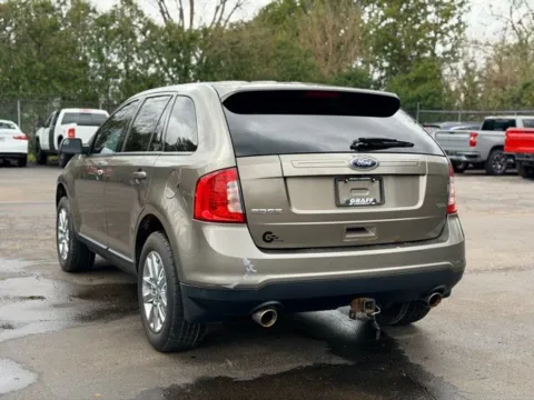 More photos of 2012 Ford Edge SEL at Hank Graff Chevrolet Davison, MI