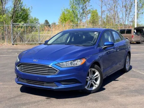 Blue 2018 Ford Fusion SE for sale in Davison, MI