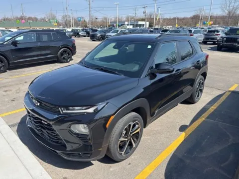 Photos of 2022 Chevrolet TrailBlazer RS for sale in Davison, MI at Hank Graff Chevrolet Davison