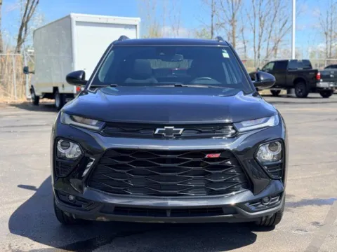 Photos of 2022 Chevrolet TrailBlazer RS for sale in Davison, MI at Hank Graff Chevrolet Davison