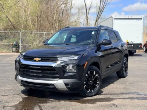 Black 2023 Chevrolet TrailBlazer LT for sale in Davison, MI