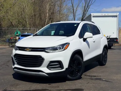 White 2021 Chevrolet Trax LT for sale in Davison, MI