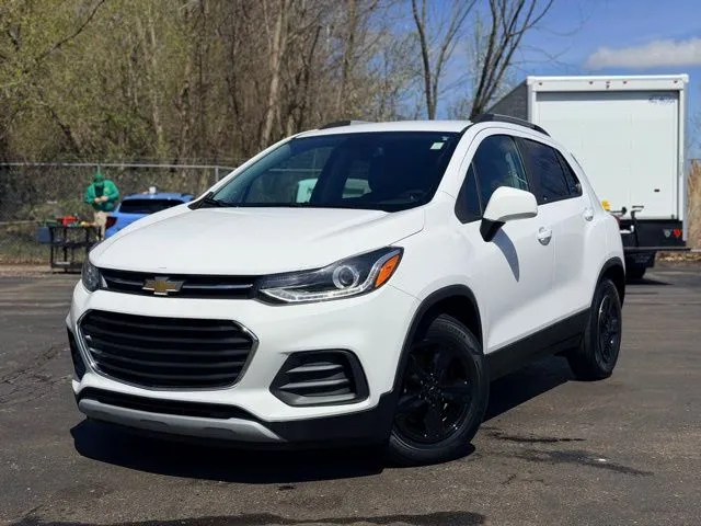 White 2021 Chevrolet Trax LT for sale in Davison, MI