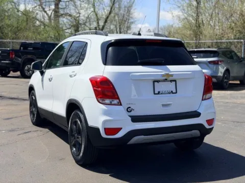 More photos of 2021 Chevrolet Trax LT at Hank Graff Chevrolet Davison, MI