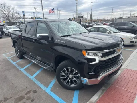 Photos of 2023 Chevrolet Silverado 1500 LT for sale in Davison, MI at Hank Graff Chevrolet Davison