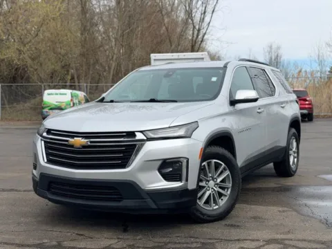 Photos of 2022 Chevrolet Traverse LT for sale in Davison, MI at Hank Graff Chevrolet Davison
