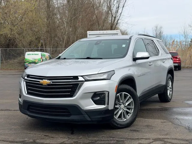 Silver 2022 Chevrolet Traverse LT for sale in Davison, MI